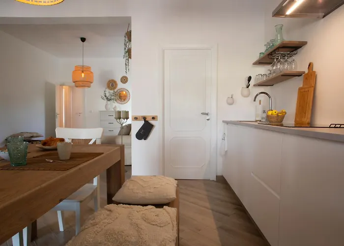 Villa Libellula - The Fab *