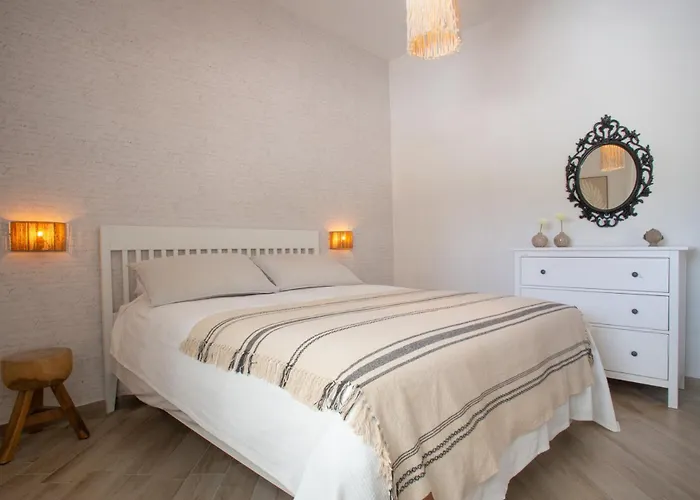 Libellula - The Fab Villa