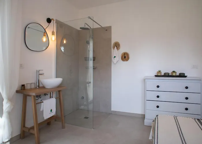 Libellula - The Fab Villa *